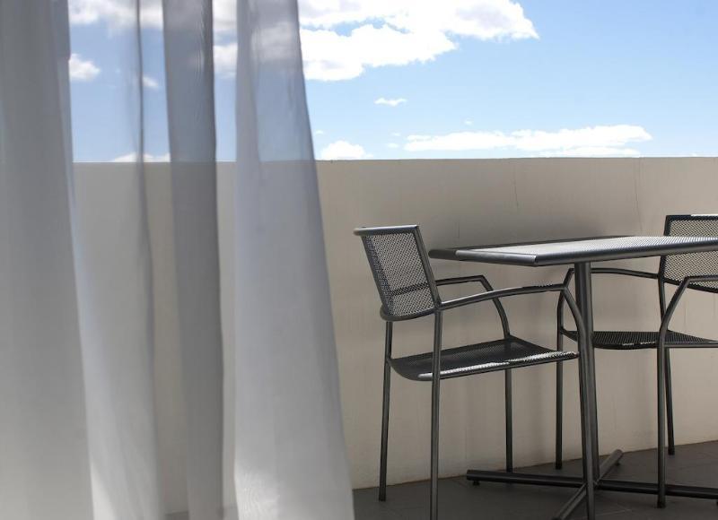 Aparthotel Abode Tuggeranong Canberra Exterior foto